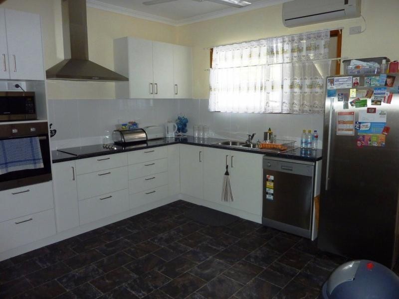 2 Wainwright Street, Svensson Heights QLD 4670