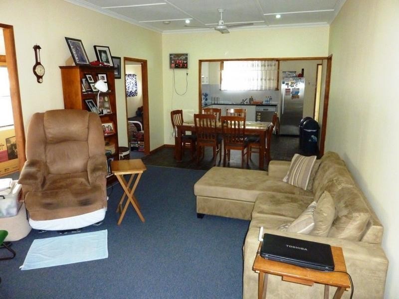 2 Wainwright Street, Svensson Heights QLD 4670