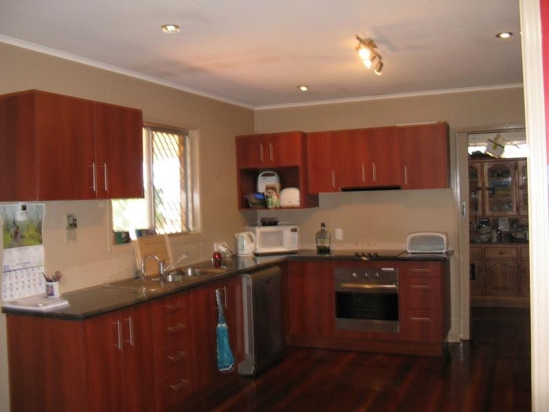 Redhill Farms QLD 4671