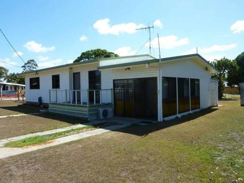 18 Farthing, Kepnock QLD 4670