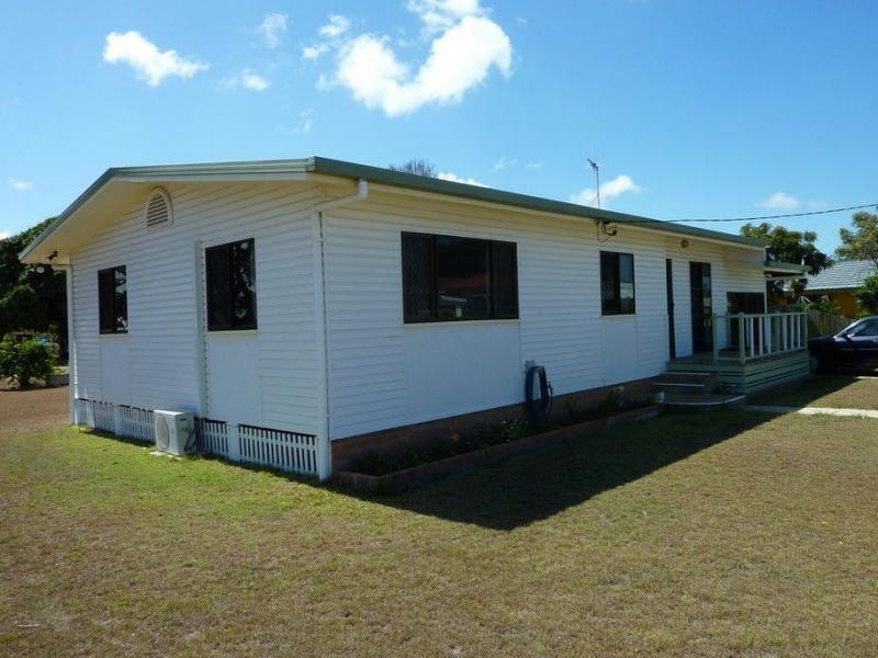 18 Farthing, Kepnock QLD 4670