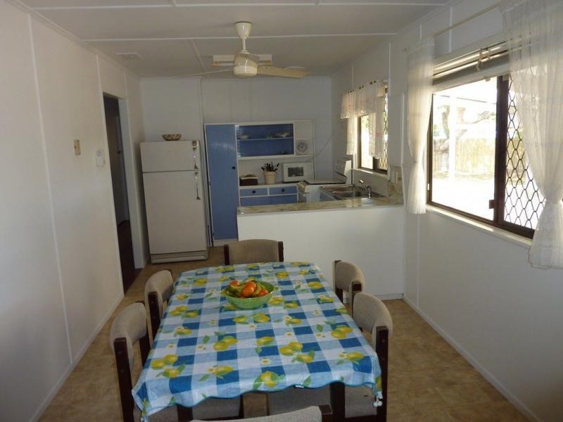 18 Farthing, Kepnock QLD 4670