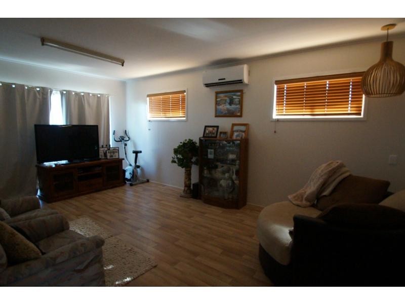 286 Batchlers Road, Gooburrum QLD 4670