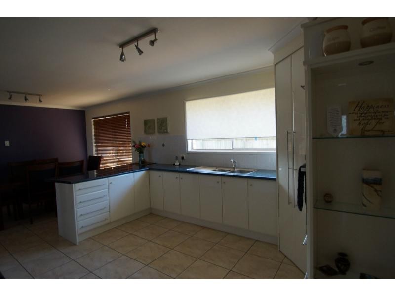 286 Batchlers Road, Gooburrum QLD 4670