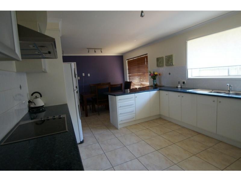 286 Batchlers Road, Gooburrum QLD 4670