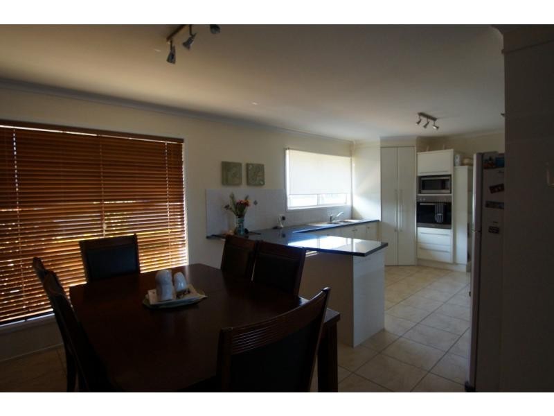 286 Batchlers Road, Gooburrum QLD 4670