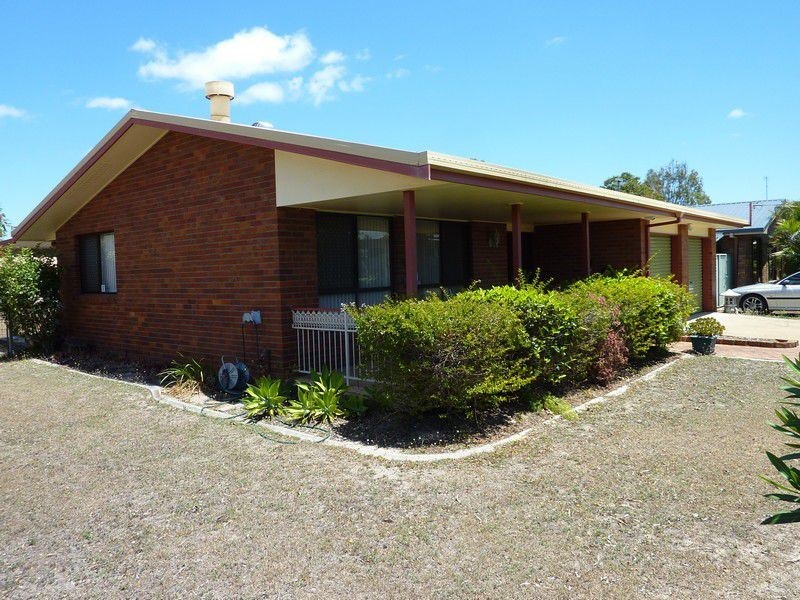 13 East West avenue, Avoca QLD 4670