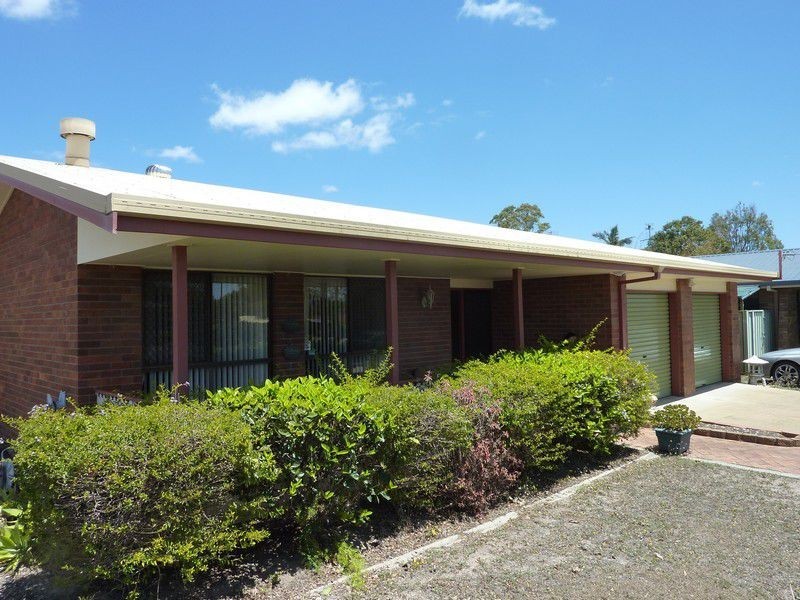 13 East West avenue, Avoca QLD 4670