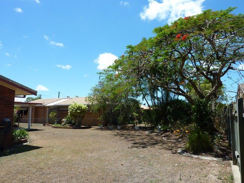 13 East West avenue, Avoca QLD 4670