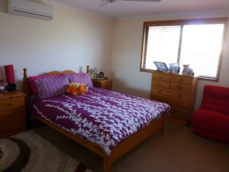 13 East West avenue, Avoca QLD 4670