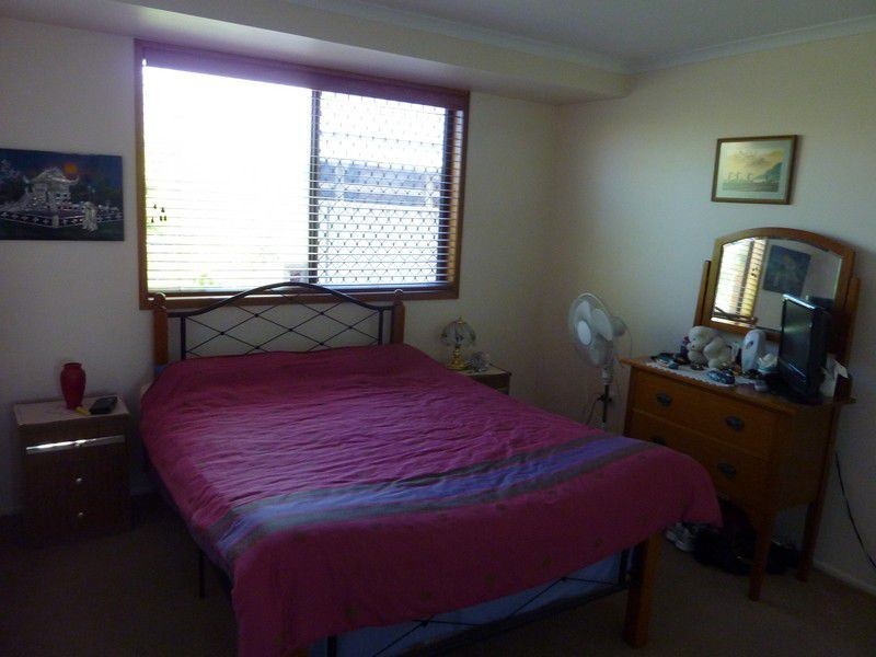 13 East West avenue, Avoca QLD 4670