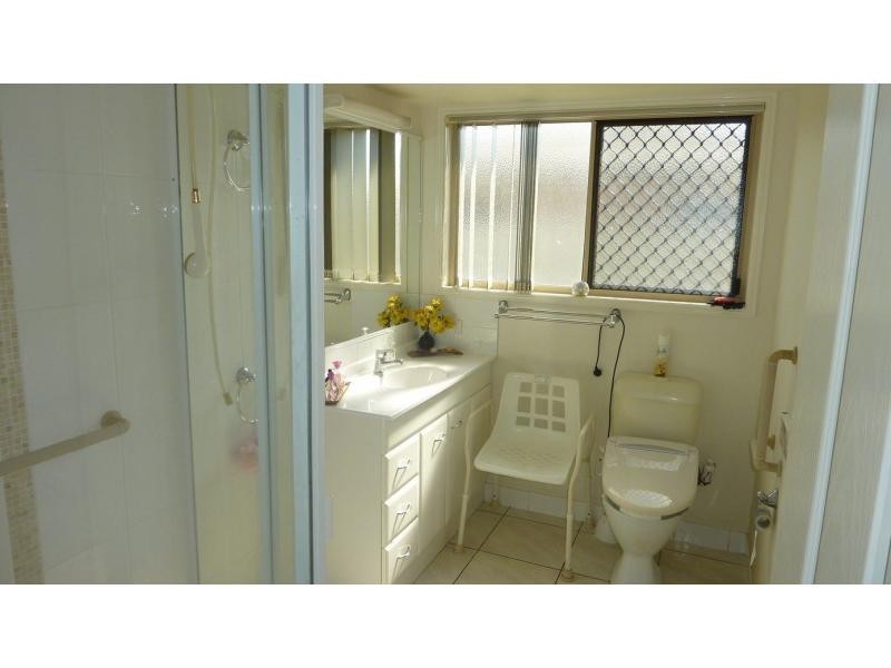 Avenell Heights QLD 4670