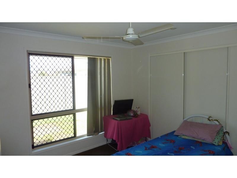 Avenell Heights QLD 4670