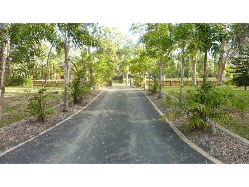 8 Royal Boulevard, Moore Park Beach QLD 4670