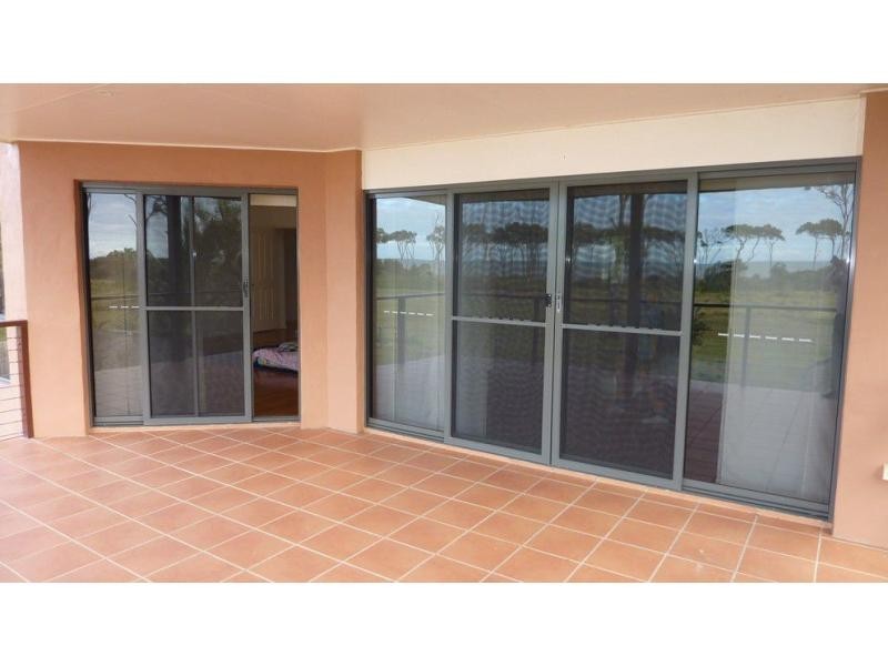 8 Royal Boulevard, Moore Park Beach QLD 4670