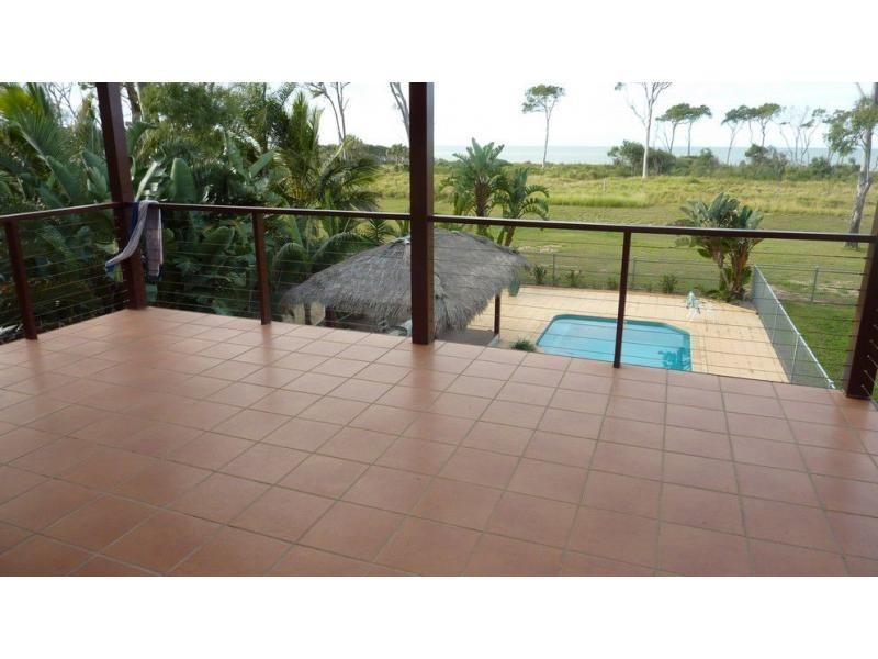 8 Royal Boulevard, Moore Park Beach QLD 4670