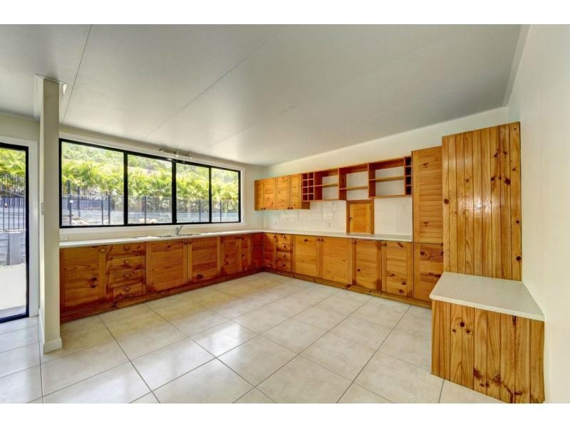 120 Albionville River Rd, Bungadoo QLD 4671