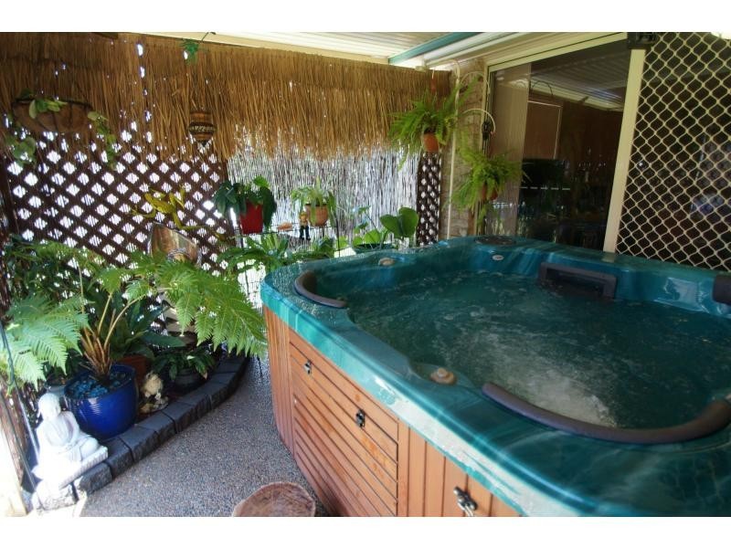 8 St Mary’s, Kepnock QLD 4670
