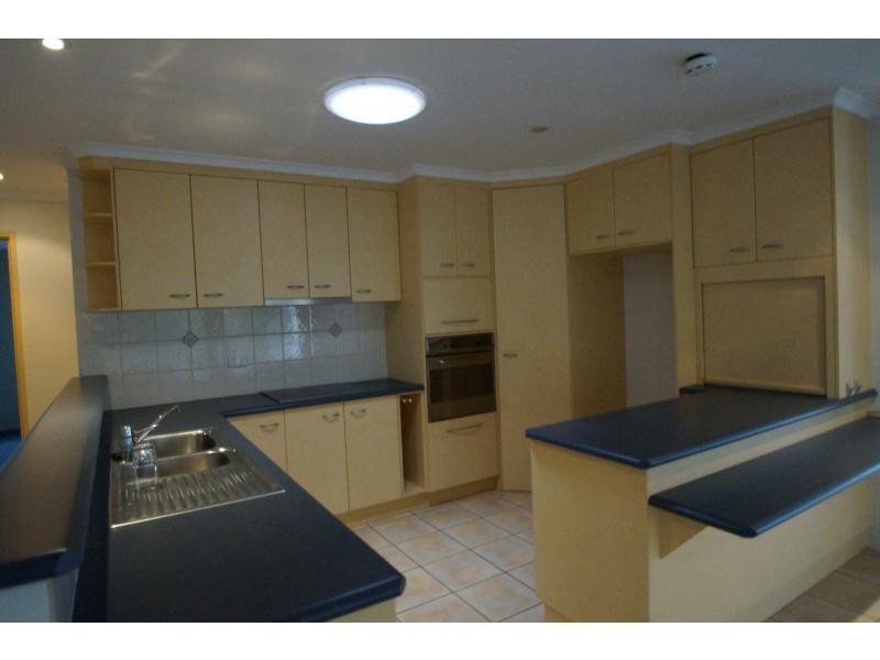 13 Grimstead Street, Bundaberg West QLD 4670