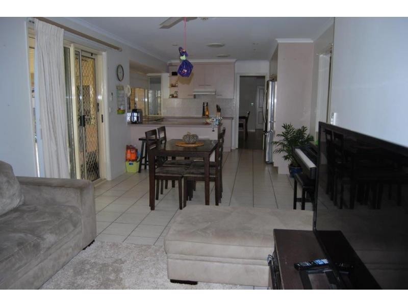 6 Cocas Dve, Avoca QLD 4670