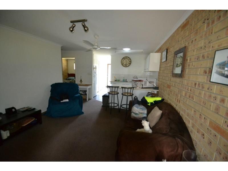 Unit 3/2 Adams Street, Bundaberg West QLD 4670