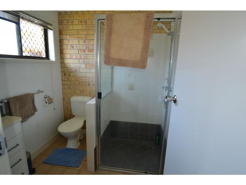 Unit 3/2 Adams Street, Bundaberg West QLD 4670