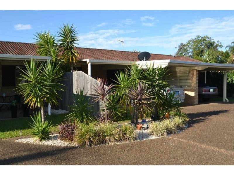 Unit 3/2 Adams Street, Bundaberg West QLD 4670
