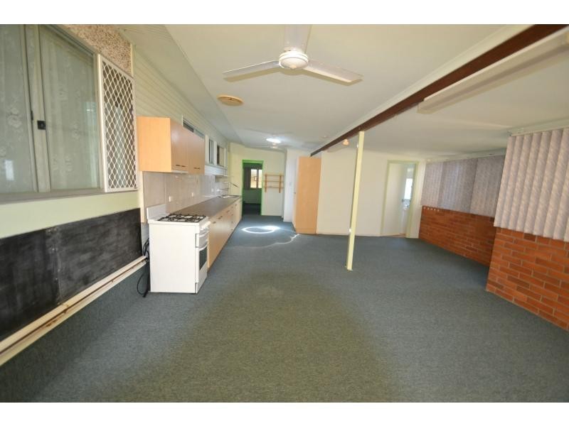 1 Pizzey Street, Kepnock QLD 4670