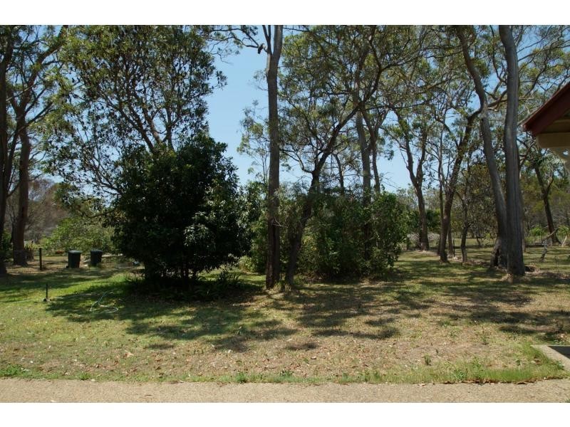 Moore Park Beach QLD 4670