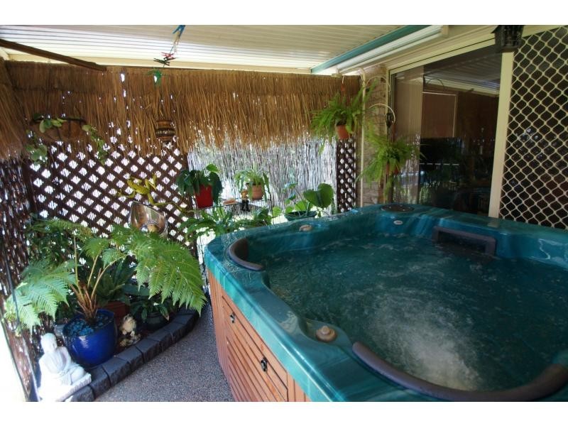 8 St Mary’s, Kepnock QLD 4670