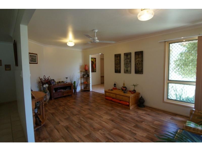8 St Mary’s, Kepnock QLD 4670