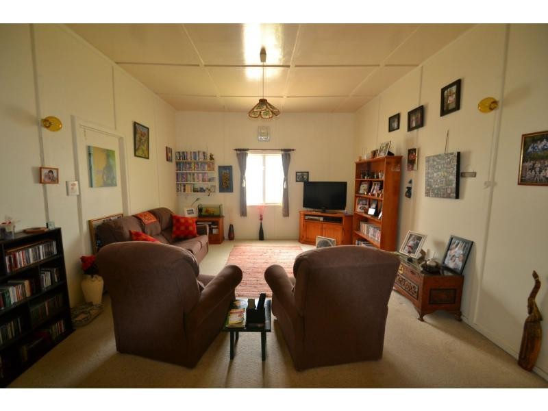 2A Walker Street, Walkervale QLD 4670