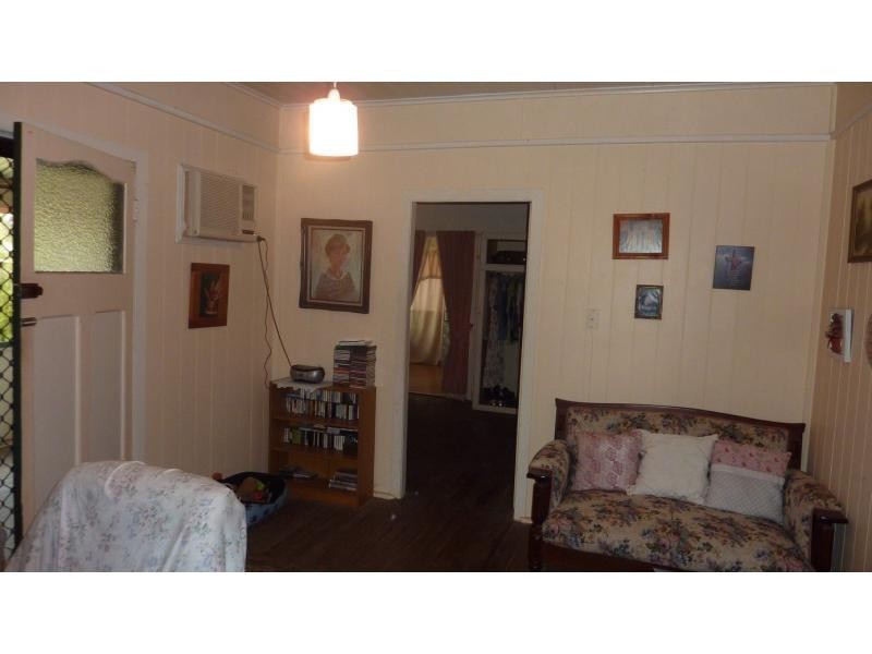 39 Svensson Street, Svensson Heights QLD 4670