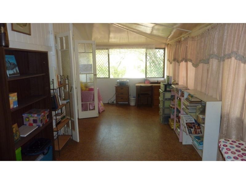 39 Svensson Street, Svensson Heights QLD 4670