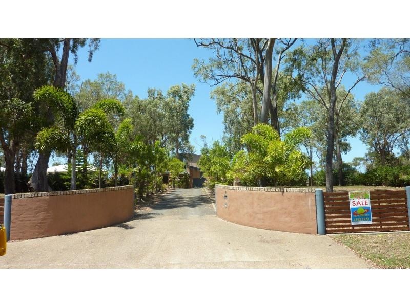 8 Royal Boulevard, Moore Park Beach QLD 4670