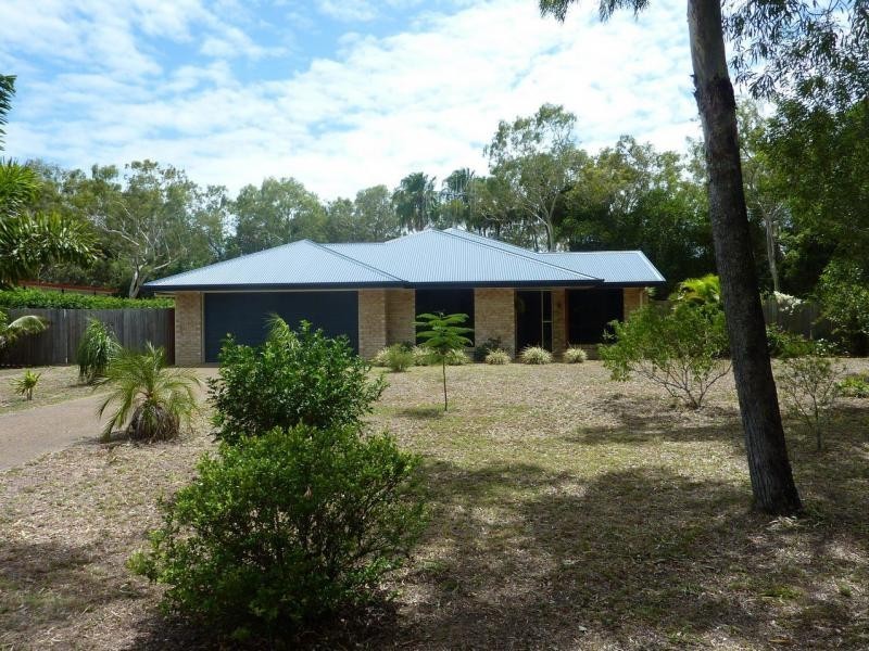 Moore Park Beach QLD 4670