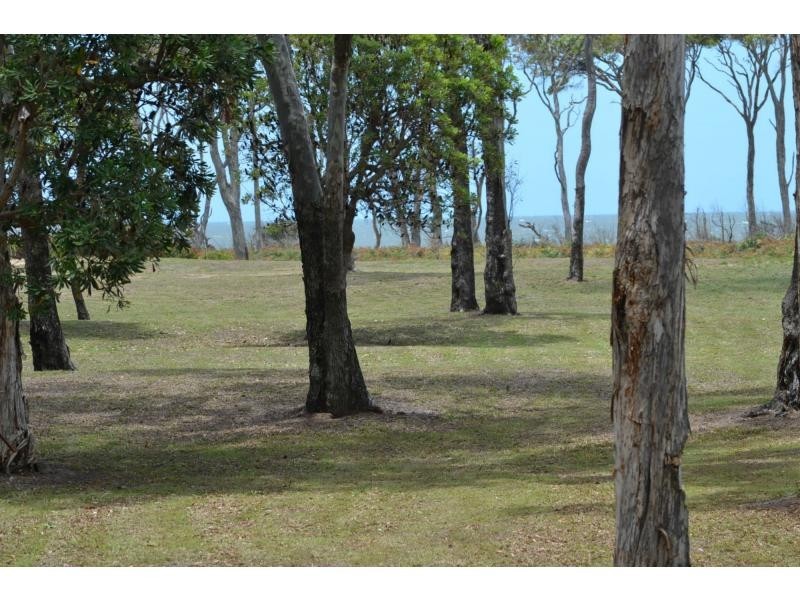 Moore Park Beach QLD 4670