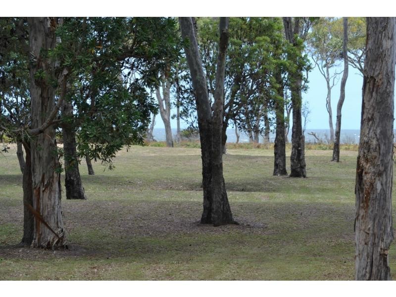 Moore Park Beach QLD 4670