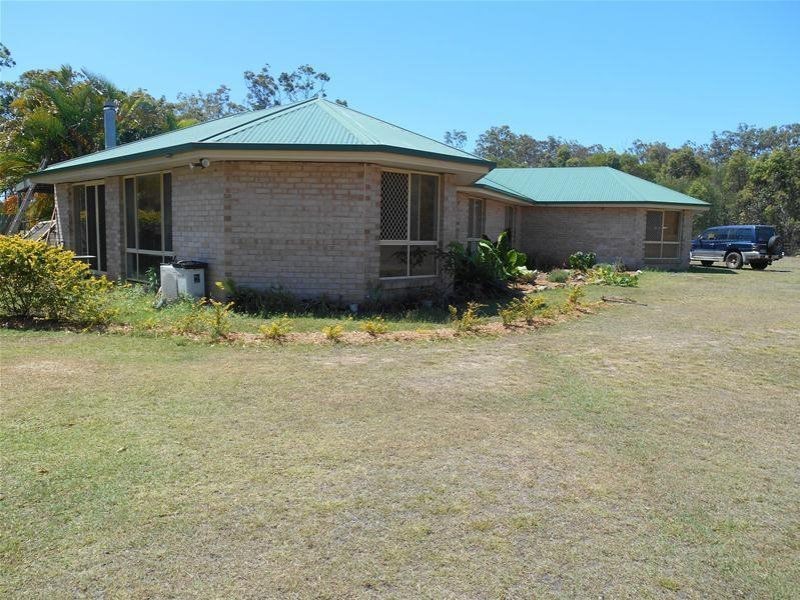 Moore Park Beach QLD 4670