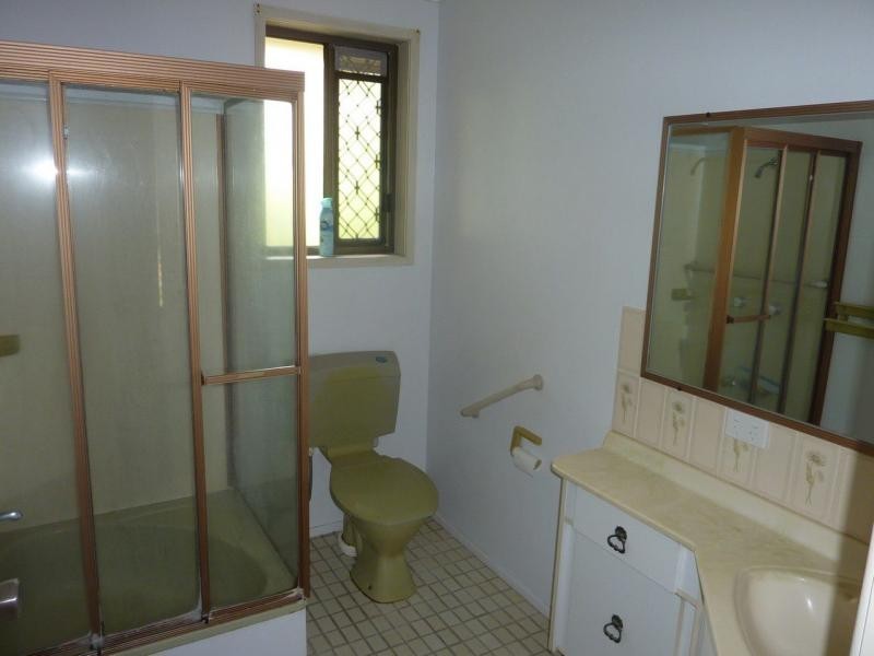 Avenell Heights QLD 4670