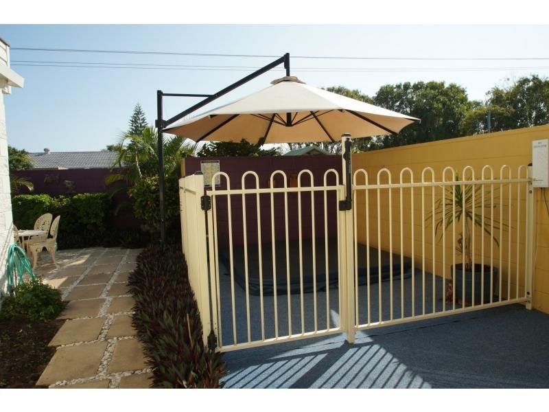 Moore Park Beach QLD 4670