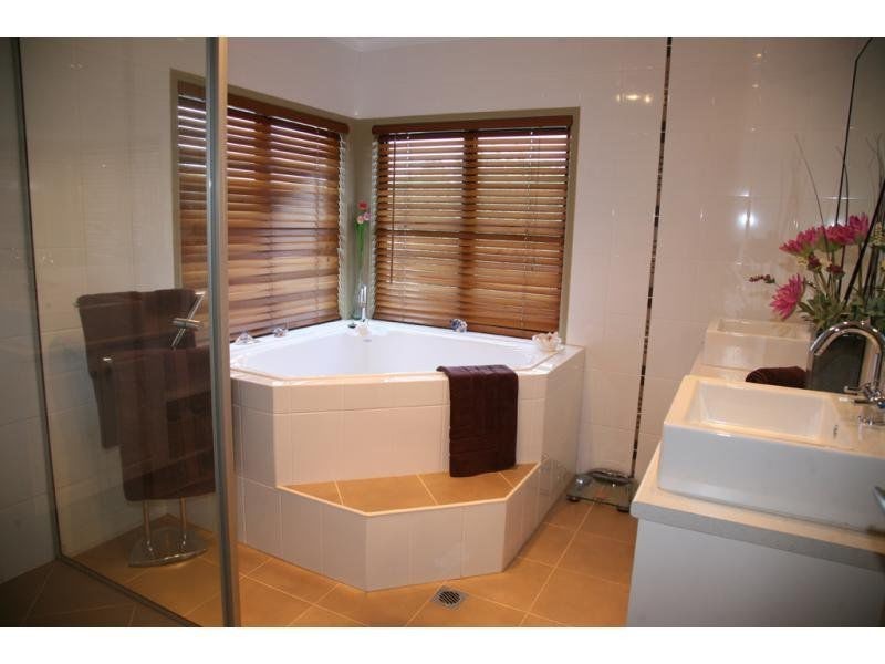 Moore Park Beach QLD 4670