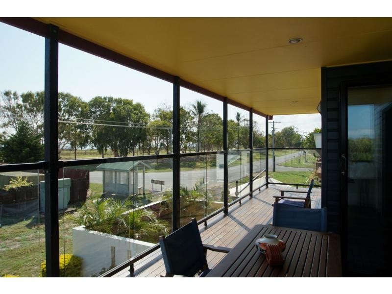 Moore Park Beach QLD 4670