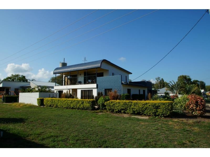 Moore Park Beach QLD 4670