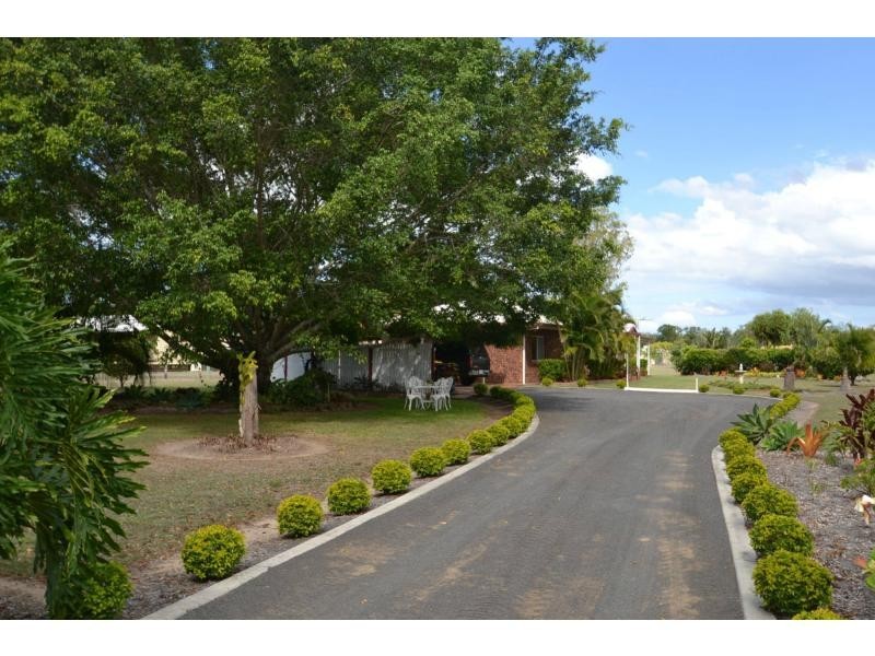 4 Aquamarine Road, Branyan QLD 4670