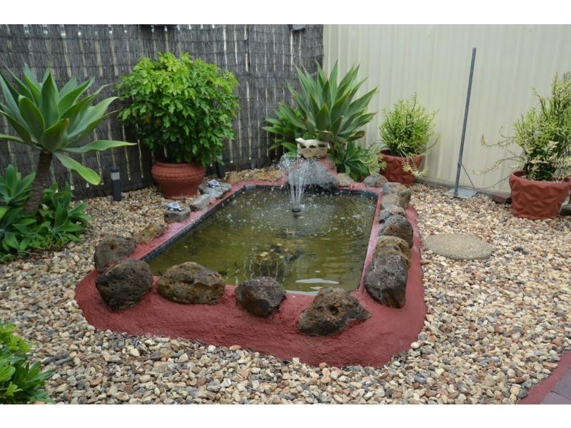 4 Aquamarine Road, Branyan QLD 4670