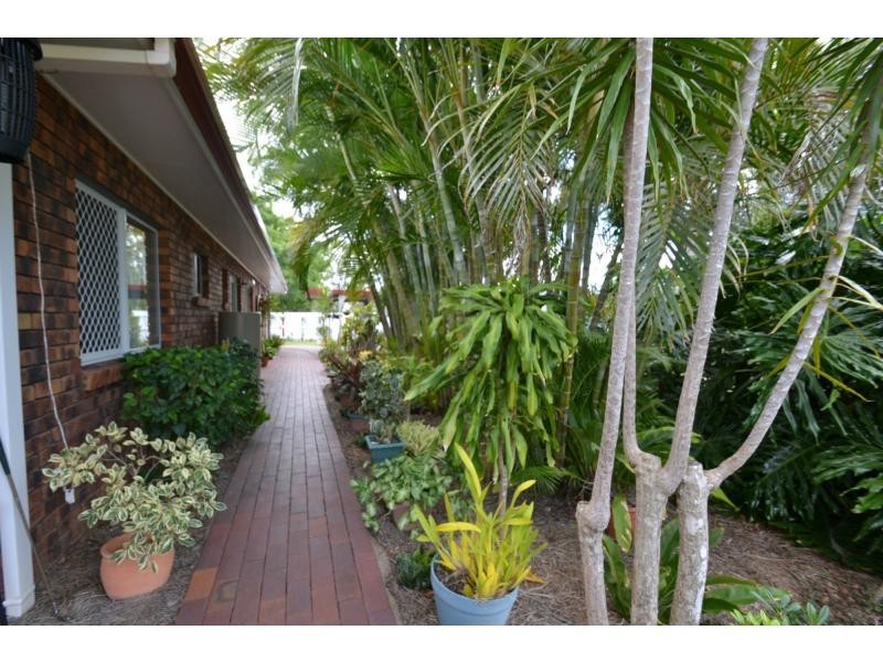 4 Aquamarine Road, Branyan QLD 4670