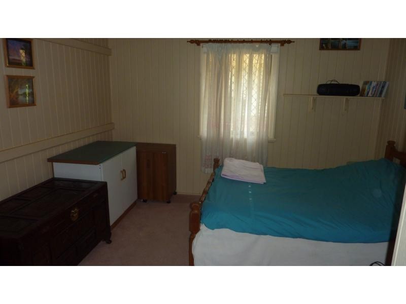 8 Cameron Street, Bundaberg North QLD 4670