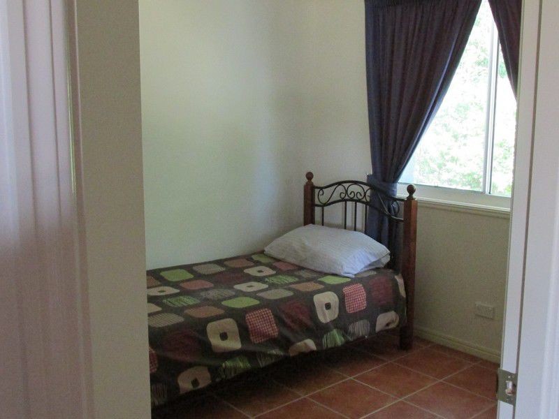 12 Moore Park Road, Moore Park Beach QLD 4670