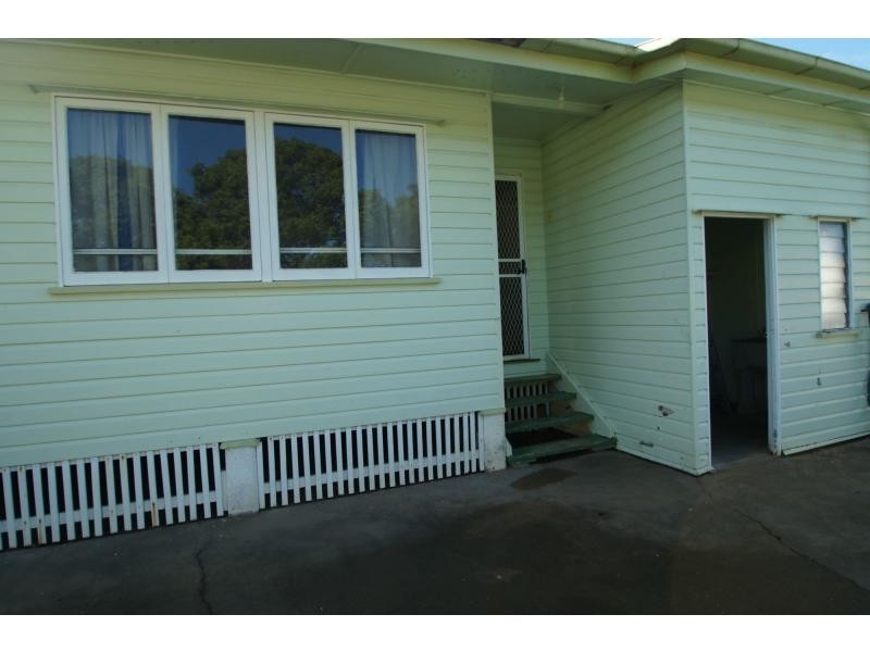 Avenell Heights QLD 4670